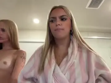 Ava_synn  live sex cam