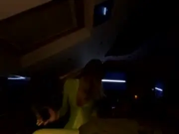Caitlinw27  live sex cam