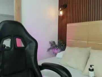 Emilly_miracle  live sex cam