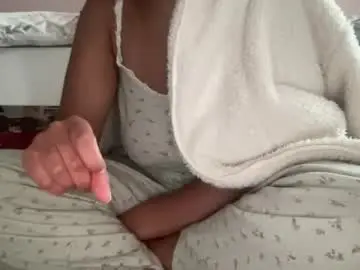 Goddesselxo  live sex cam