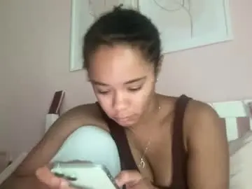 Goddesselxo  live sex cam