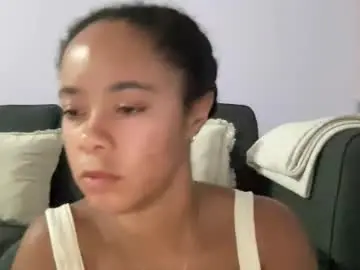 Goddesselxo  live sex cam