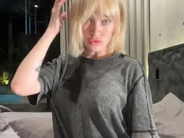 Golden_alinee  live sex cam