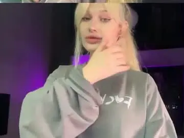 Golden_alinee  live sex cam
