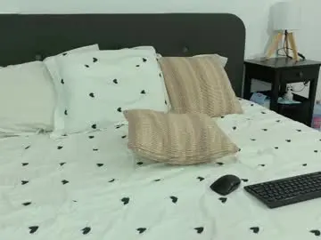 Jenniferleee  live sex cam