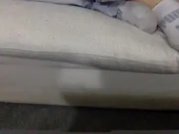 Koyoteej  live sex cam