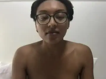 Prettyhuman6  live sex cam