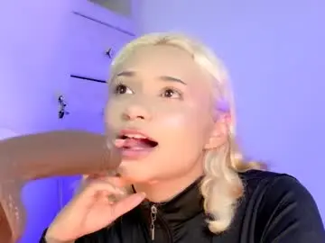 Scarlet_gold  live sex cam