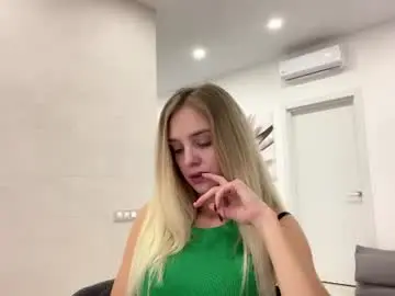Sunbarstow  live sex cam
