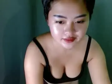 Ur_prettyzey18  live sex cam