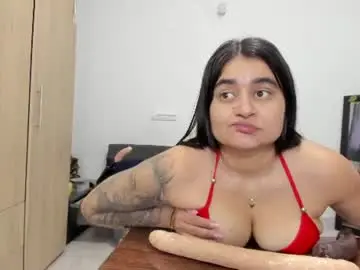 Andreitatruji  live sex cam