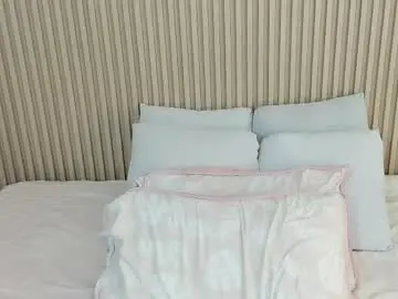 Charlottebrowns__  live sex cam