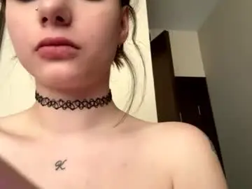 Ewameow  live sex cam