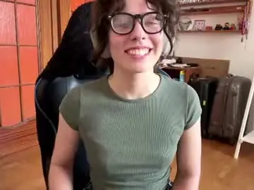 Faintpeach  live sex cam