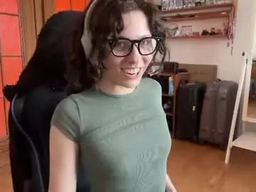 Faintpeach  live sex cam