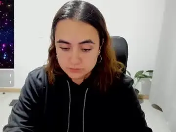 Maryluna95  live sex cam