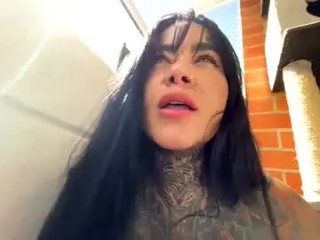 Srta_roja  live sex cam