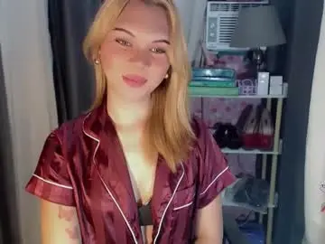 Yourlovekylie  live sex cam