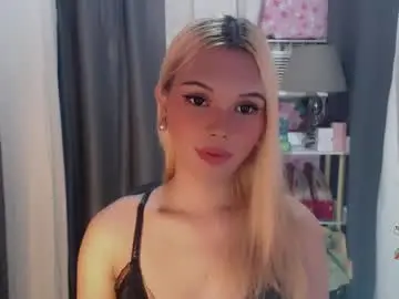 Yourlovekylie  live sex cam