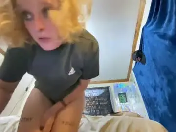 Boobookittyfuxx  live sex cam