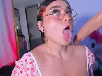 Cassiebigass_  live sex cam