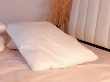 Cherry_blackk  live sex cam