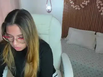 Evely_crosss  live sex cam