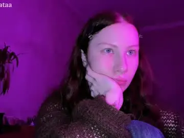 Misszlataa  live sex cam