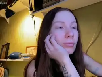 Misszlataa  live sex cam