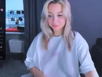 Monalauu  live sex cam