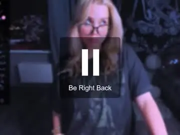 Monalauu  live sex cam