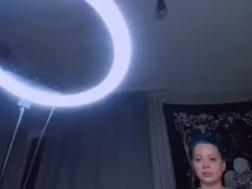 Monalauu  live sex cam