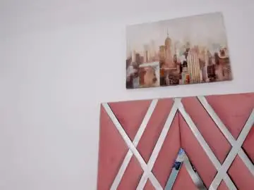 Skysaenz  live sex cam