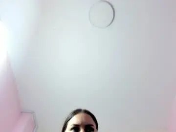 Skysaenz  live sex cam