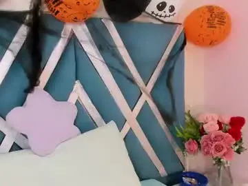 Skysaenz  live sex cam