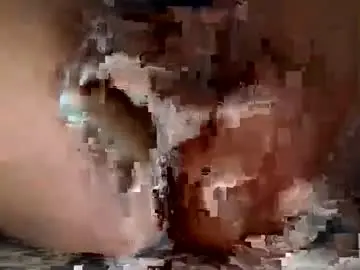 Squirtkat25  live sex cam