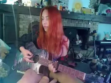 Coconutpee  live sex cam