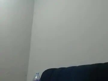 Creamyhonie  live sex cam