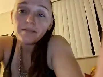 Juicyjay5150  live sex cam