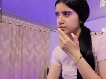 Madelinee_tay  live sex cam