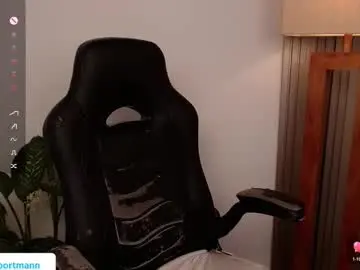 Miaportman  live sex cam