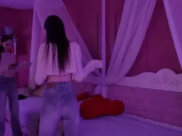 Monahicks  live sex cam