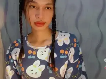 Naughtysunshinepinay  live sex cam