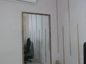 Nayariskaya  live sex cam