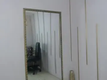Nayariskaya  live sex cam