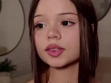 Sarah__babyyy  live sex cam