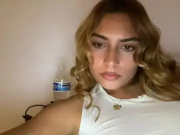 Bbypiamia  live sex cam