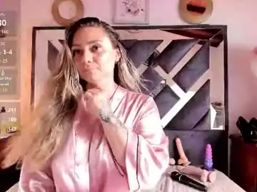 Bella_volup  live sex cam