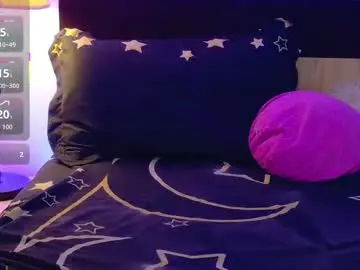Claraseloura  live sex cam