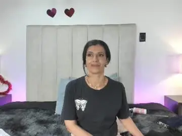 Miss_milf_  live sex cam